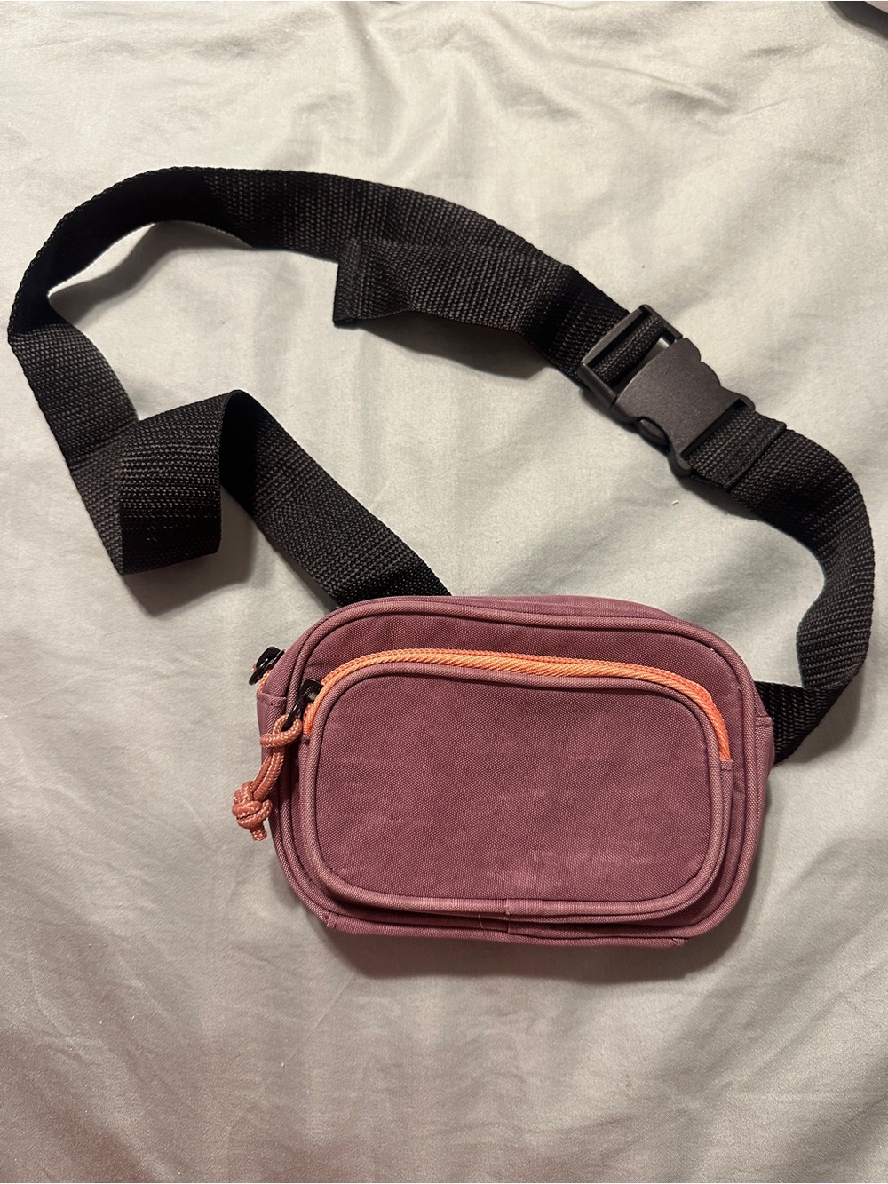 maroon fanny pack